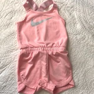 Nike baby girls dri-fit romper 6 months